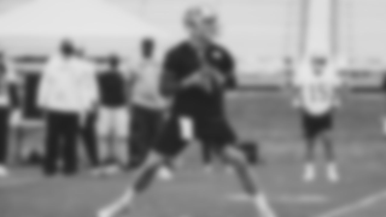 QB Nick Mullens