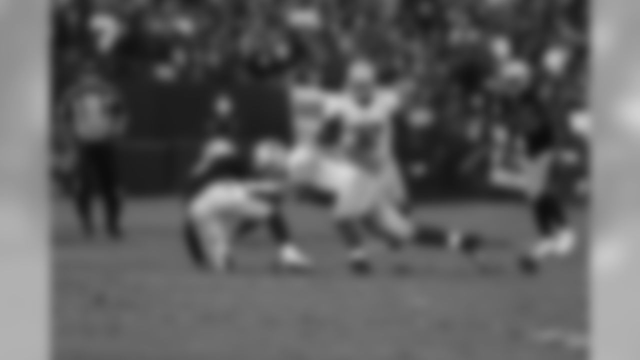 Week 14: Dan Skuta-Derek Carr