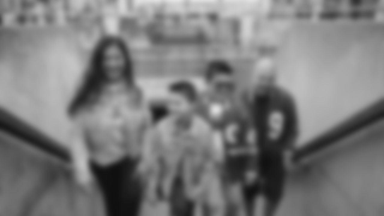 Faithful to The Bay
Leonor Family