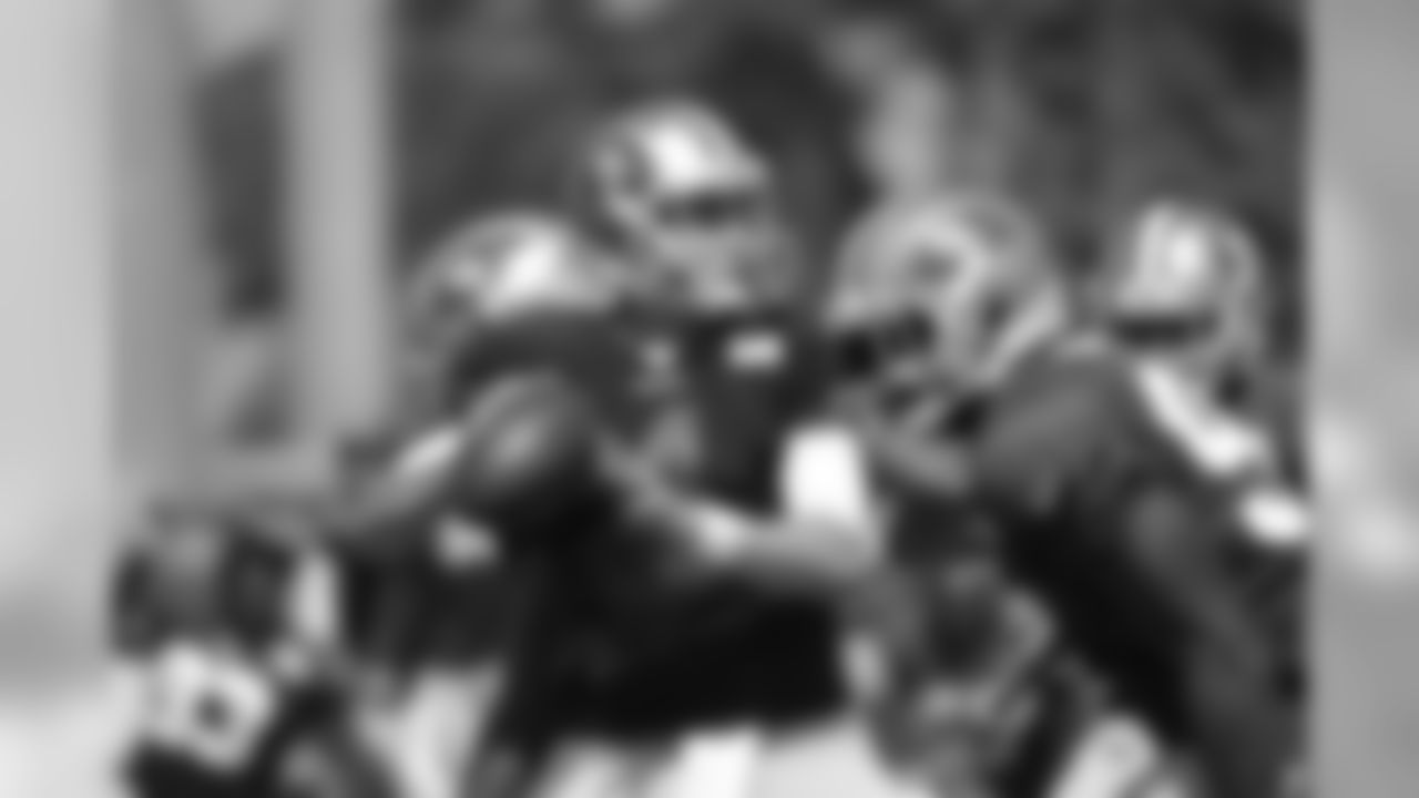 QB Nick Mullens