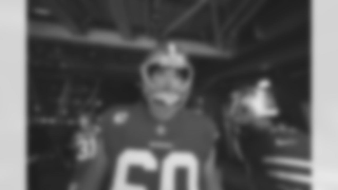 T Mike McGlinchey