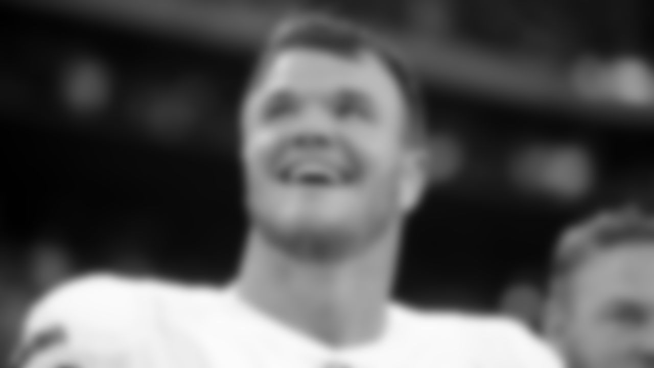 T Mike McGlinchey
