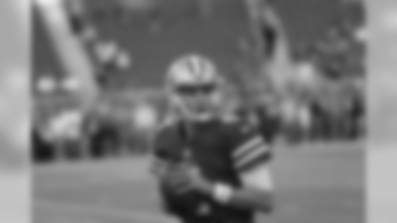 QB Nick Mullens