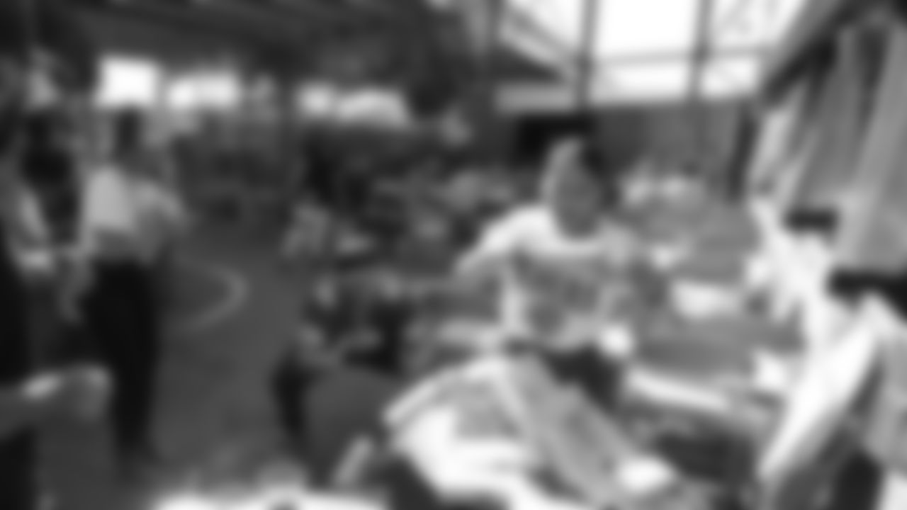 49ers vs Rams Watch Party at SOMA StrEat Food Park