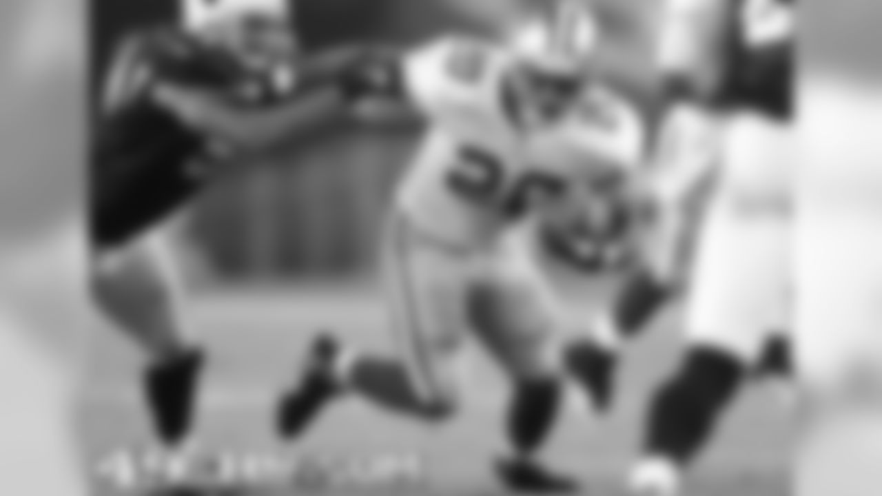 RB Brian Westbrook had a breakout game in Arizona on MNF