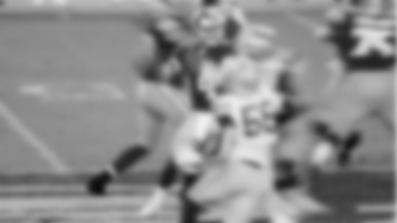 QB Nick Mullens