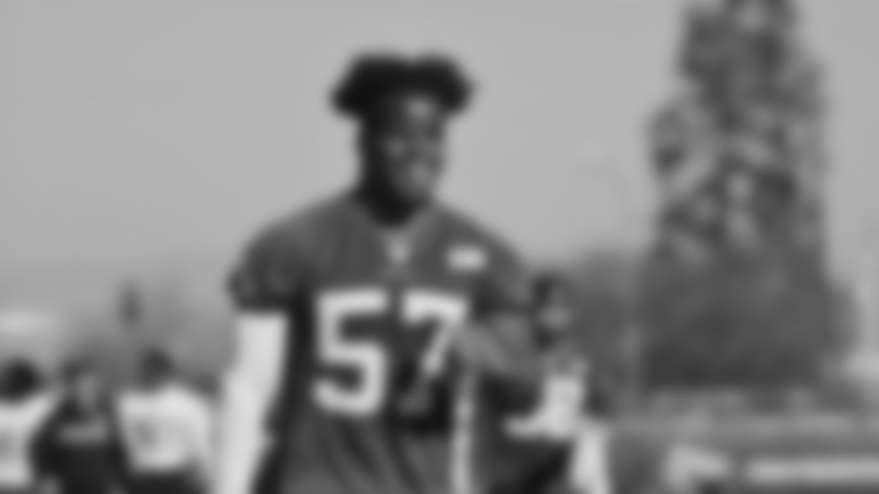 LB Dre Greenlaw