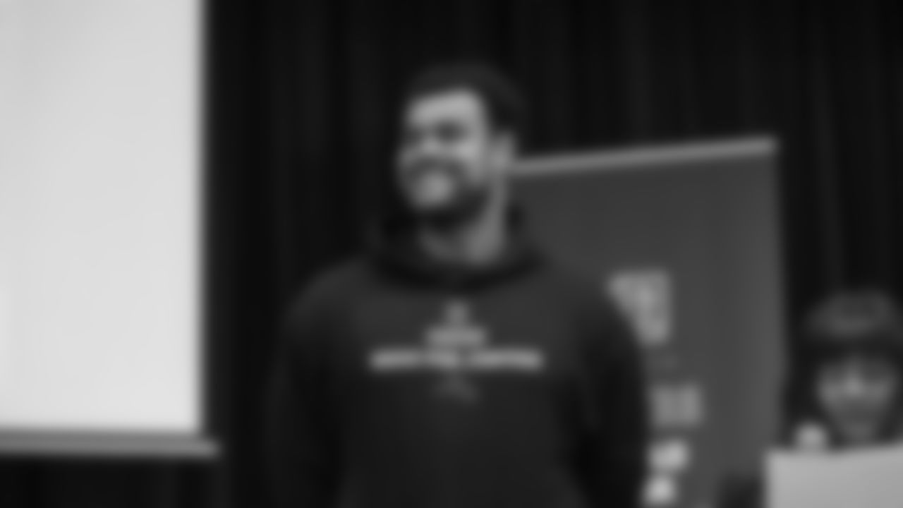 DL Arik Armstead