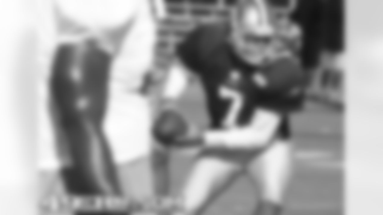 QB Nate Davis