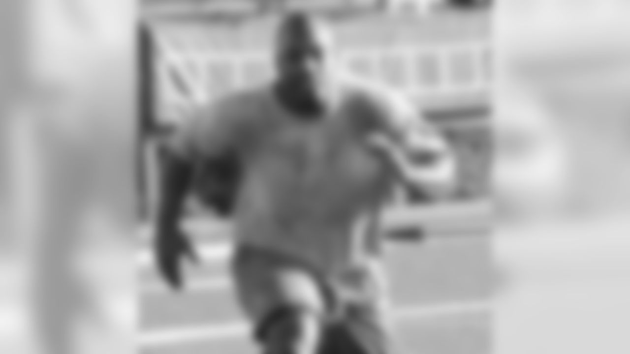 DT/DE Bryant Young