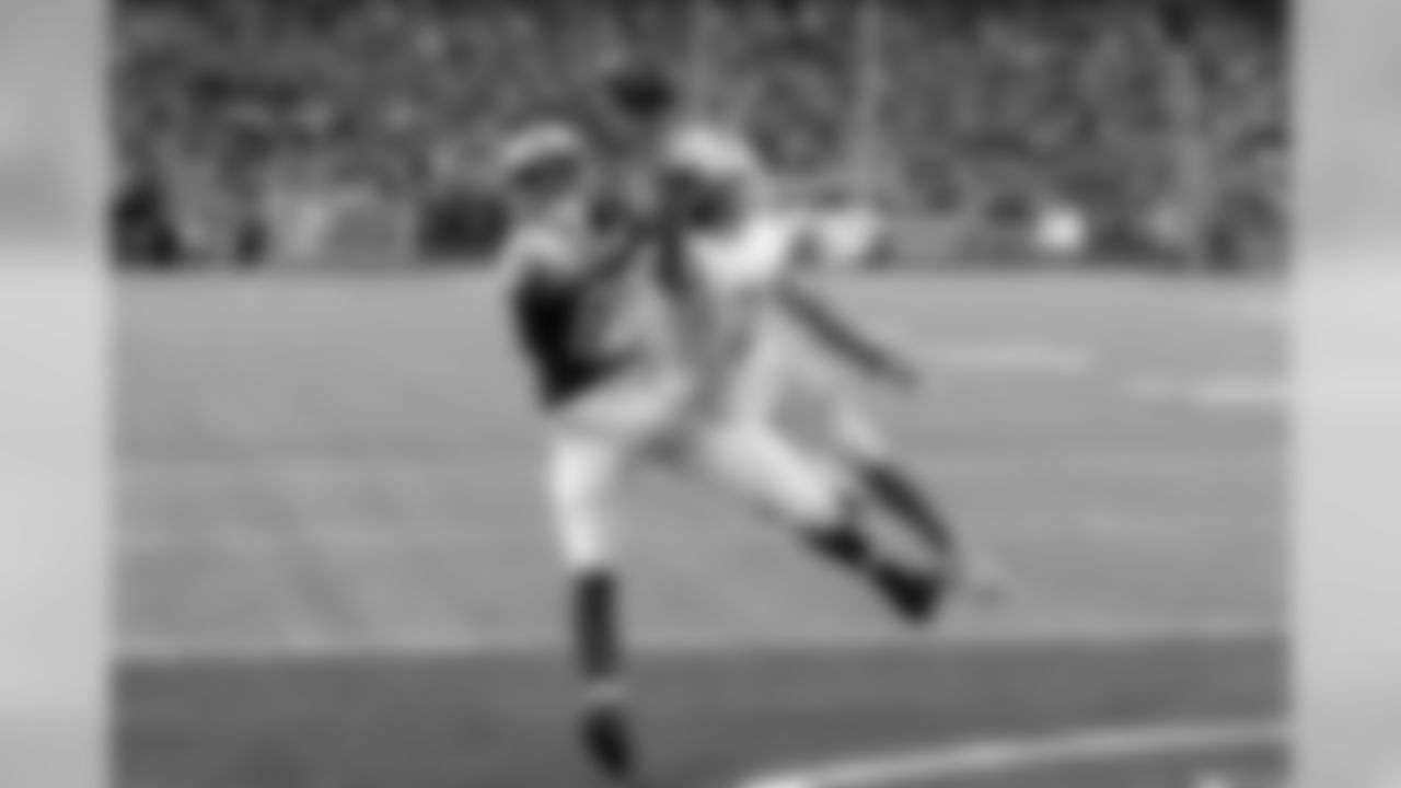 UPDATE: Dolphins have signed Grimes.