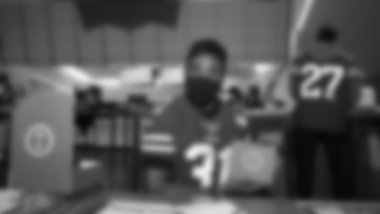 RB Raheem Mostert