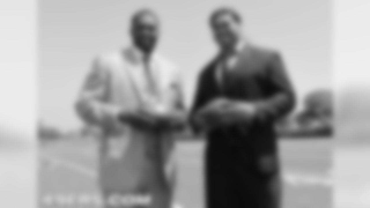 T Anthony Davis and G Mike Iupati