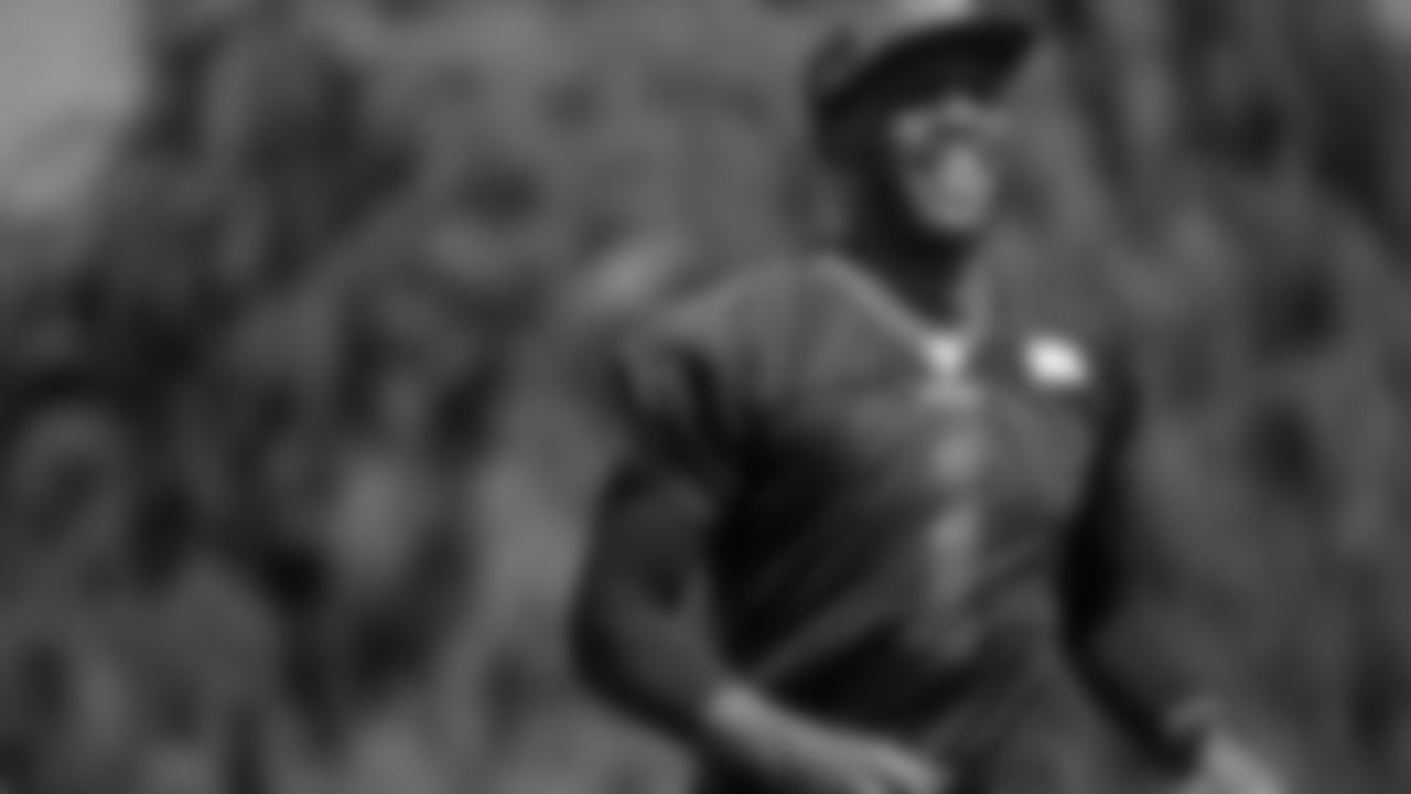 QB Josh Johnson