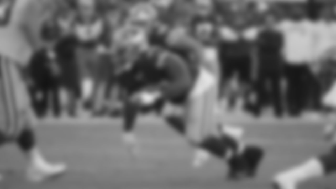 DT Jullian Taylor