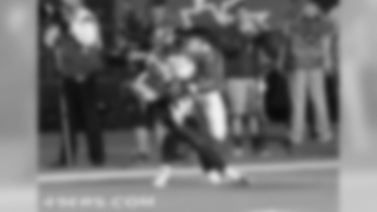 Davis caught this pass and was tackled by LaMarr Woodley of the Steelers.