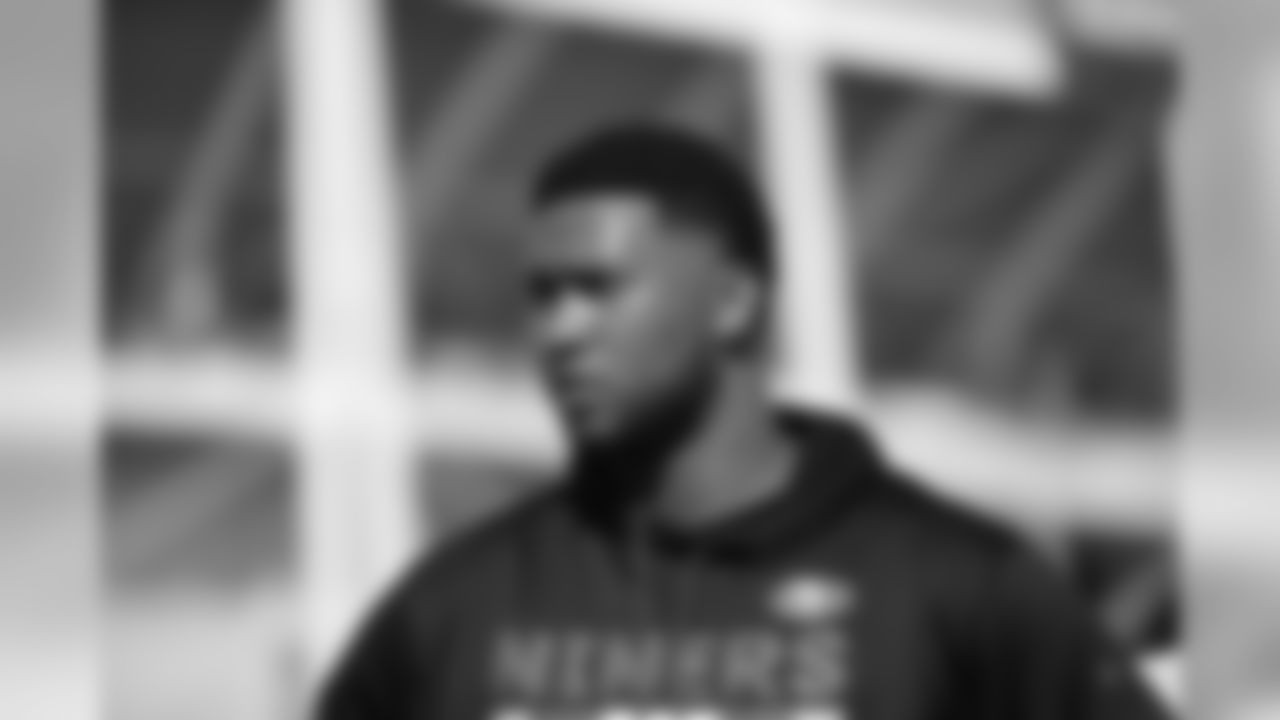 DL DeForest Buckner