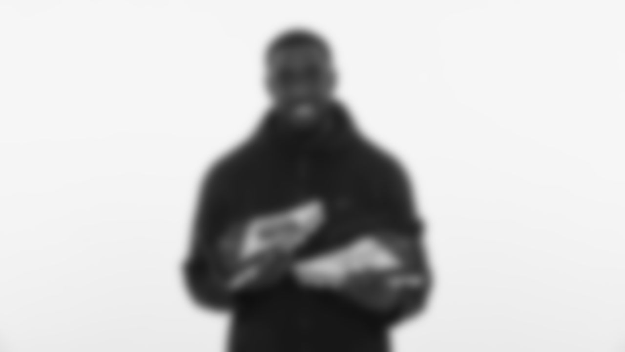 WR Steven Dunbar Jr.
Underserved Youth - Larkin Street Youth