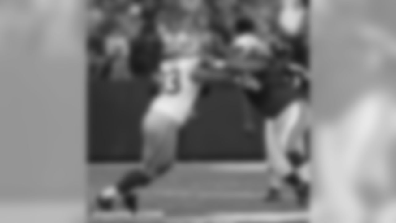 DT Demetric Evans