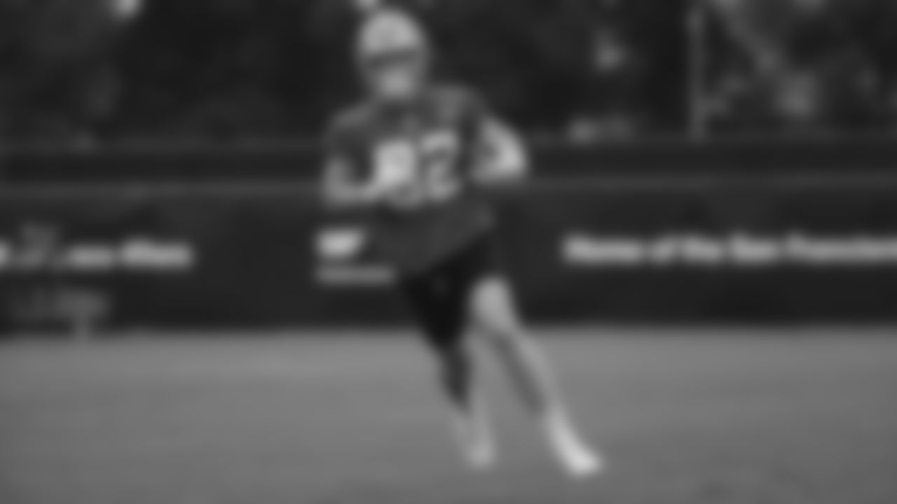 TE Ross Dwelley