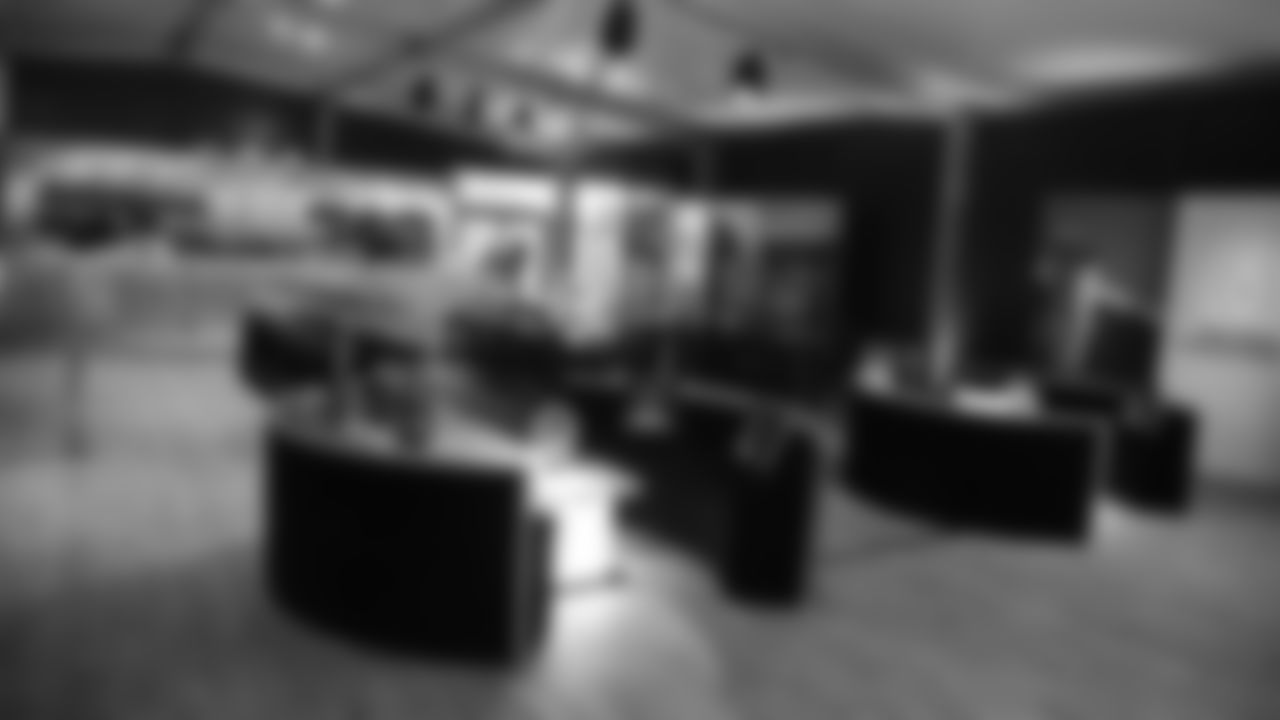 Weekend Access to a VIP-Only Experience within AT&T Playoff Playlist Live!