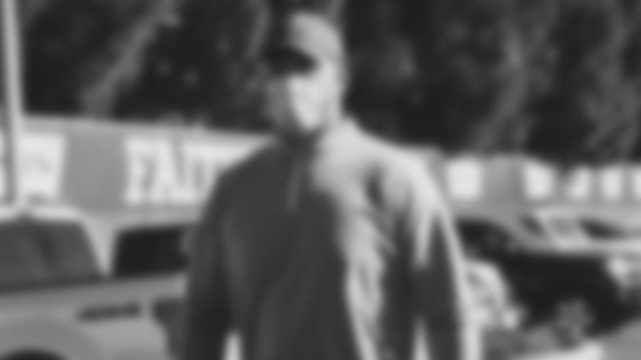 T Mike McGlinchey