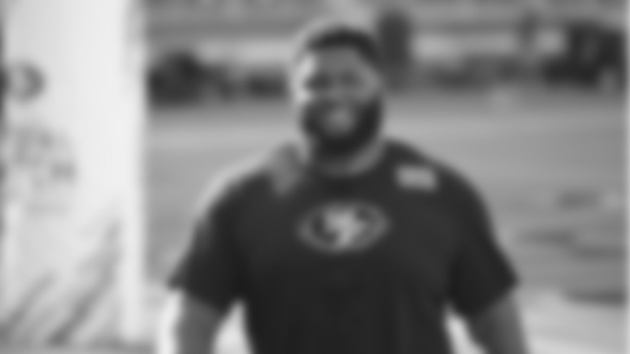 DL D.J. Jones