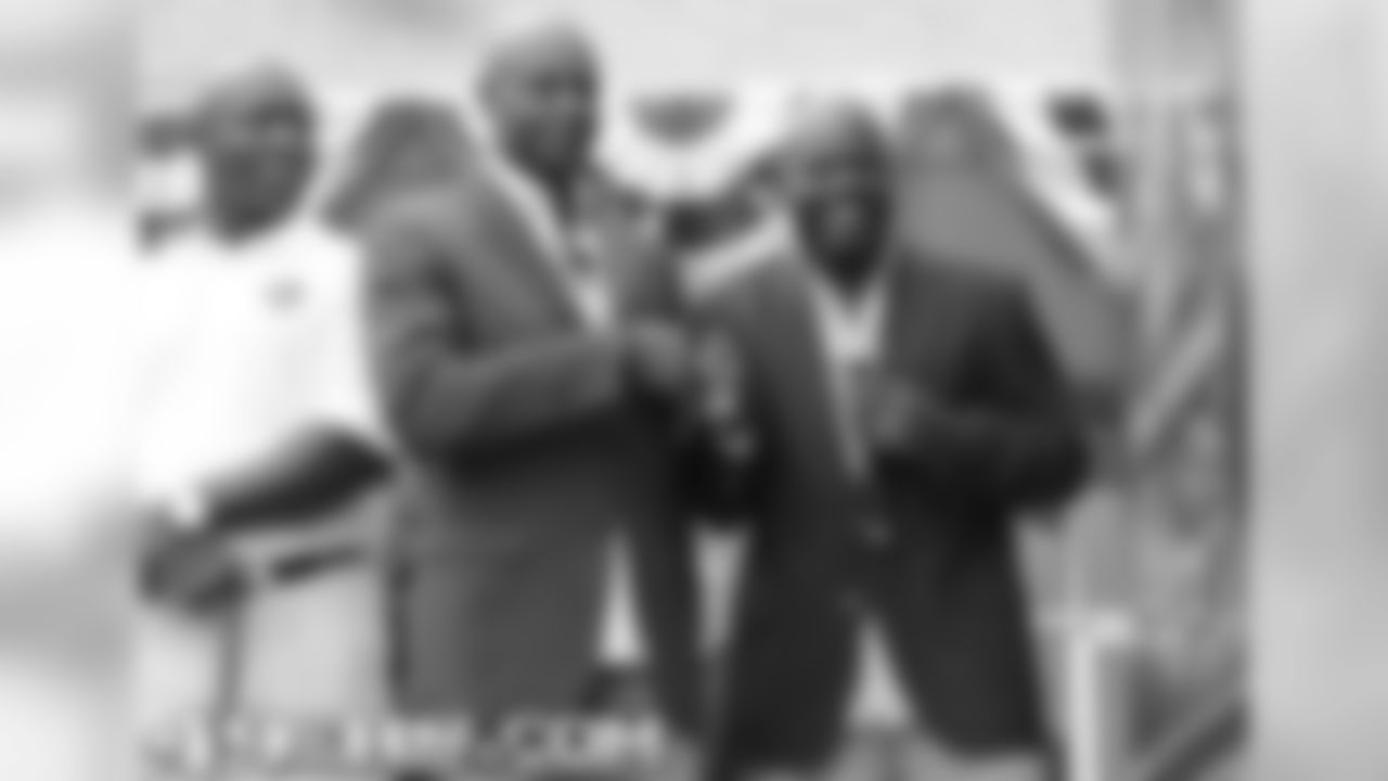 Jerry Rice and Emmitt Smith, two members of the Class of 2010