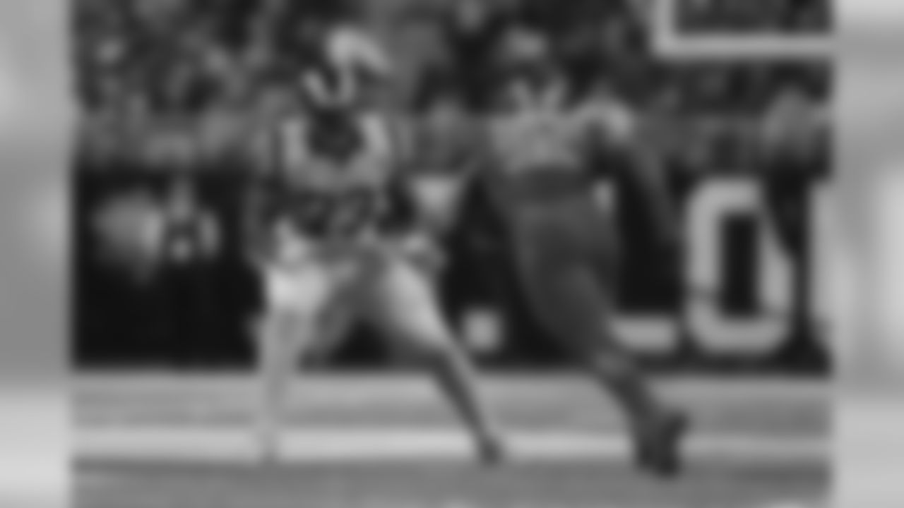 LT 73 Greg Robinson