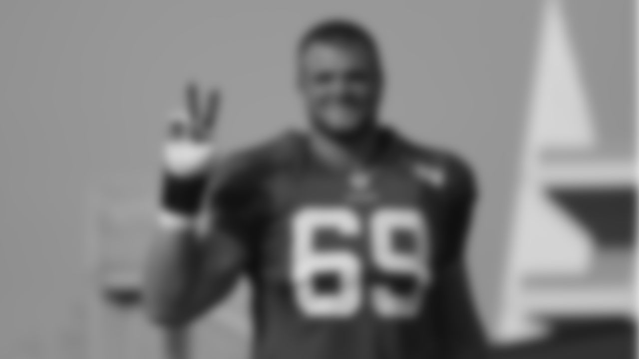 T Mike McGlinchey