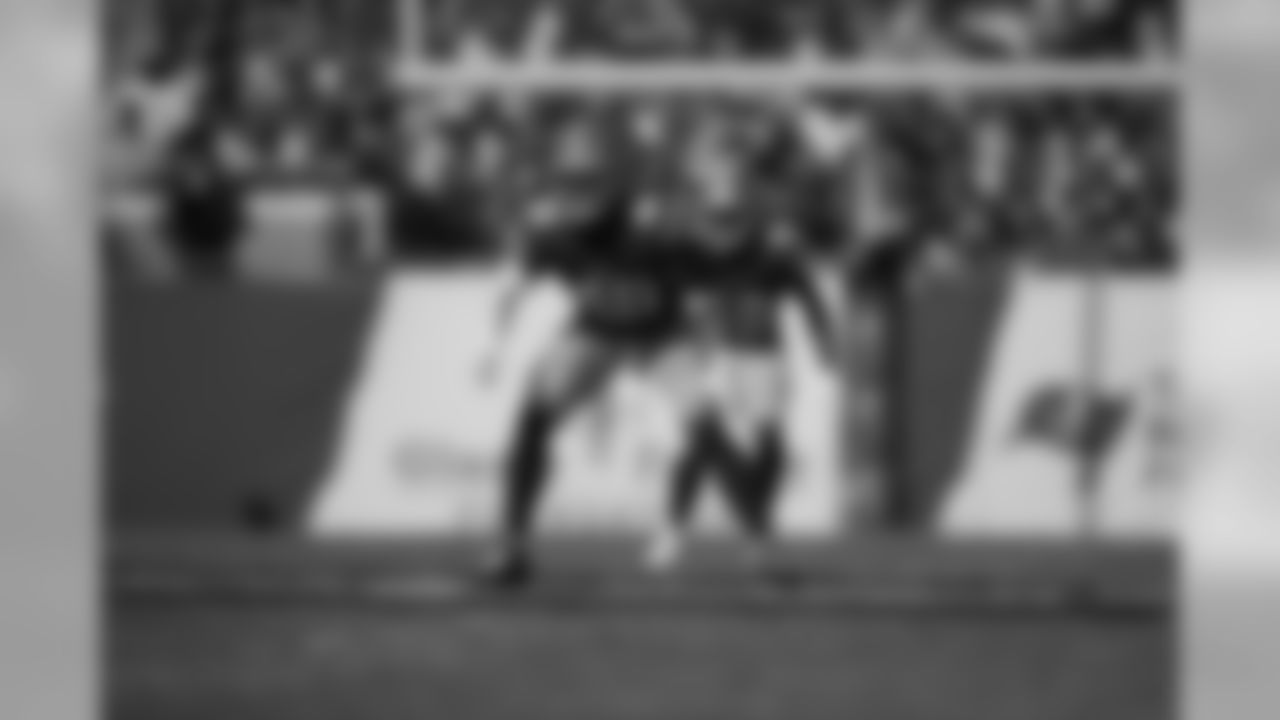 LB Fred Warner
