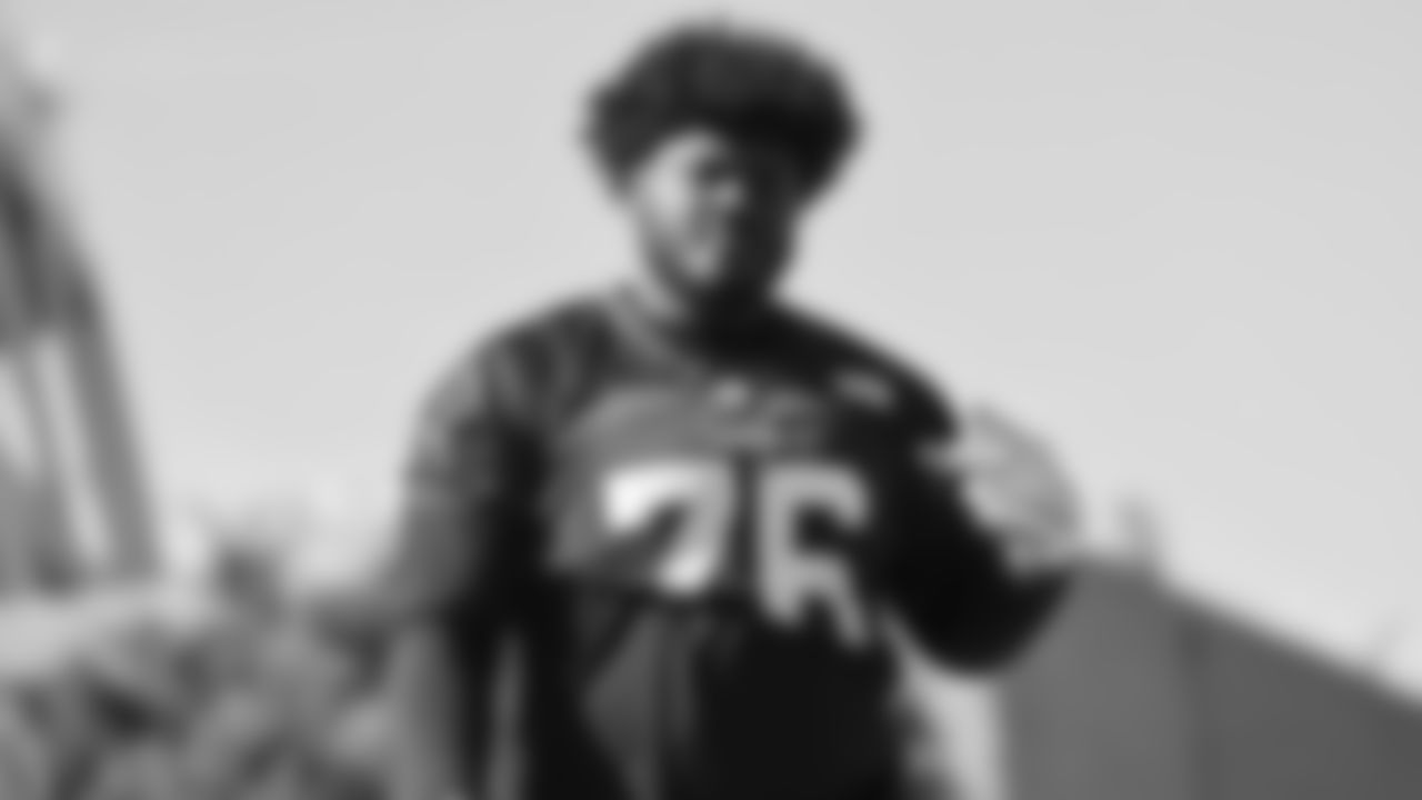 OL Jaylon Moore