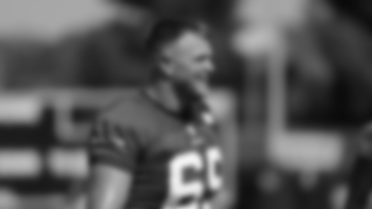 T Mike McGlinchey