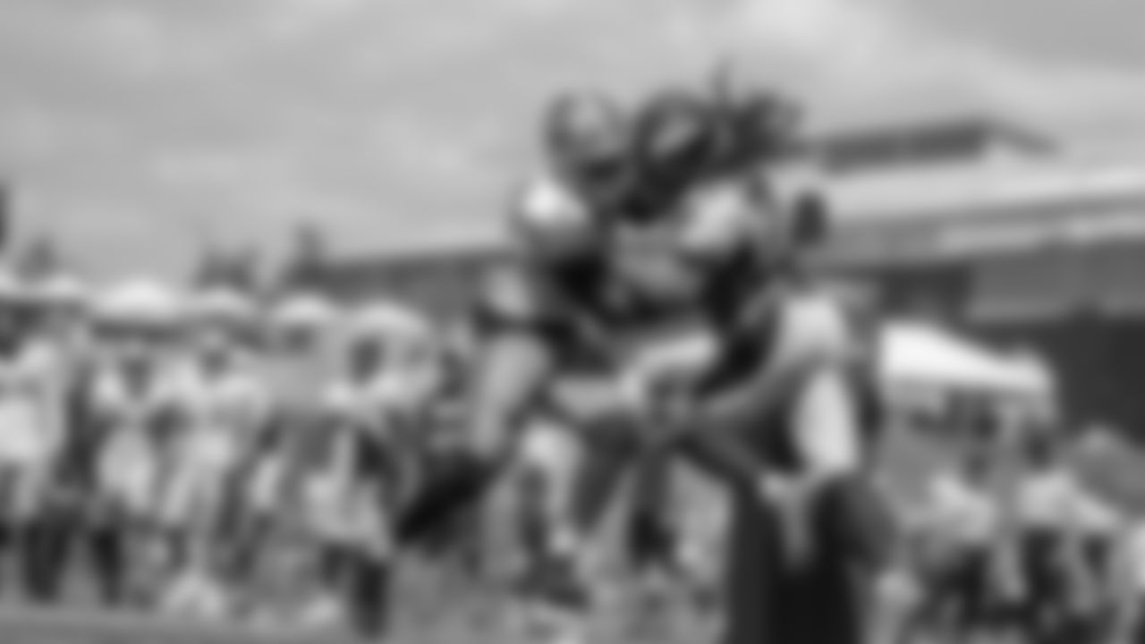 LB LaRoy Reynolds