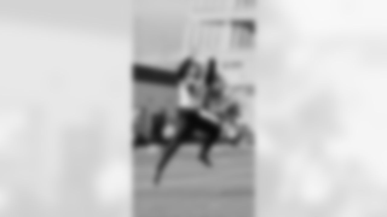 S Tayler Hawkins