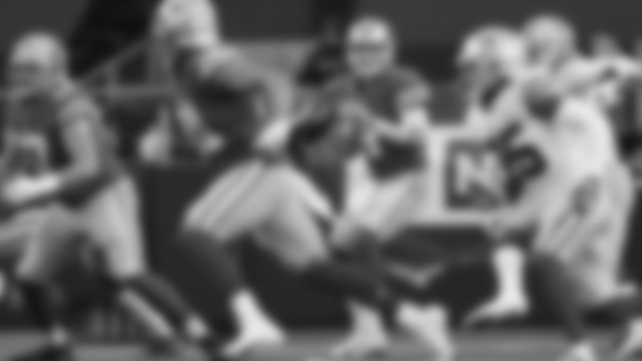 QB Nick Mullens