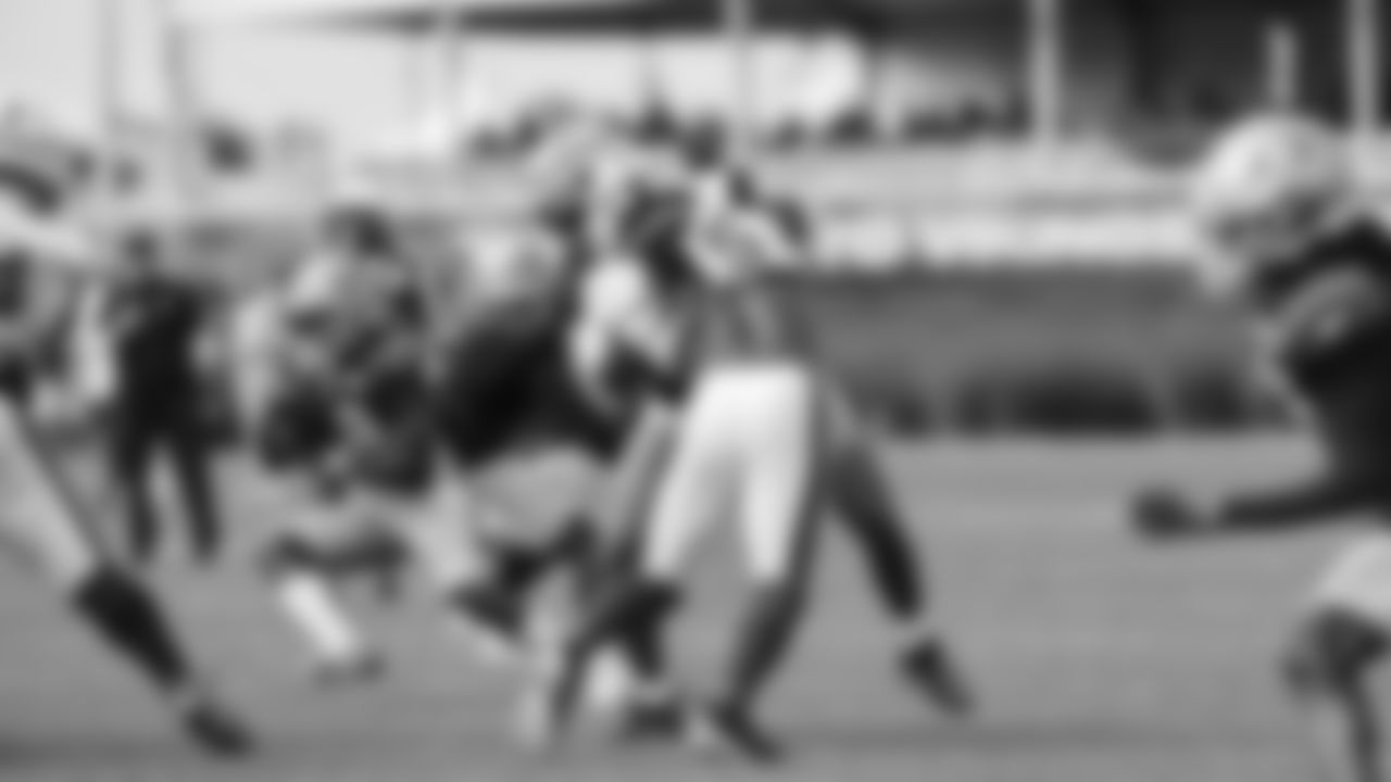 OL Trent Williams