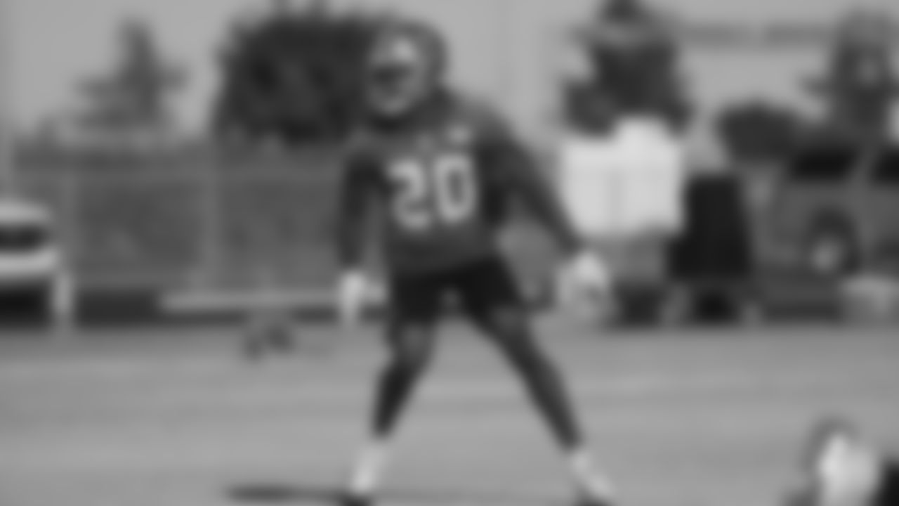 DB Jimmie Ward