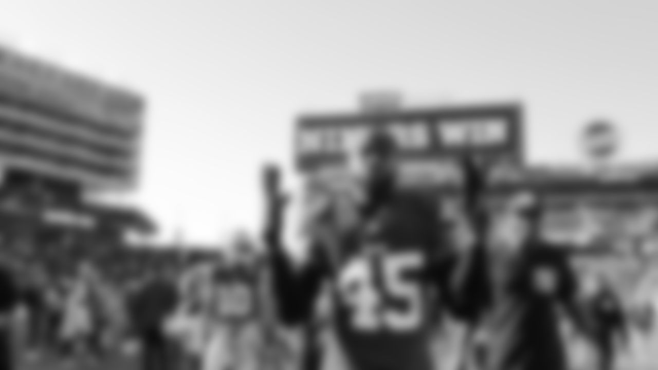 LB Demetrius Flannigan-Fowles