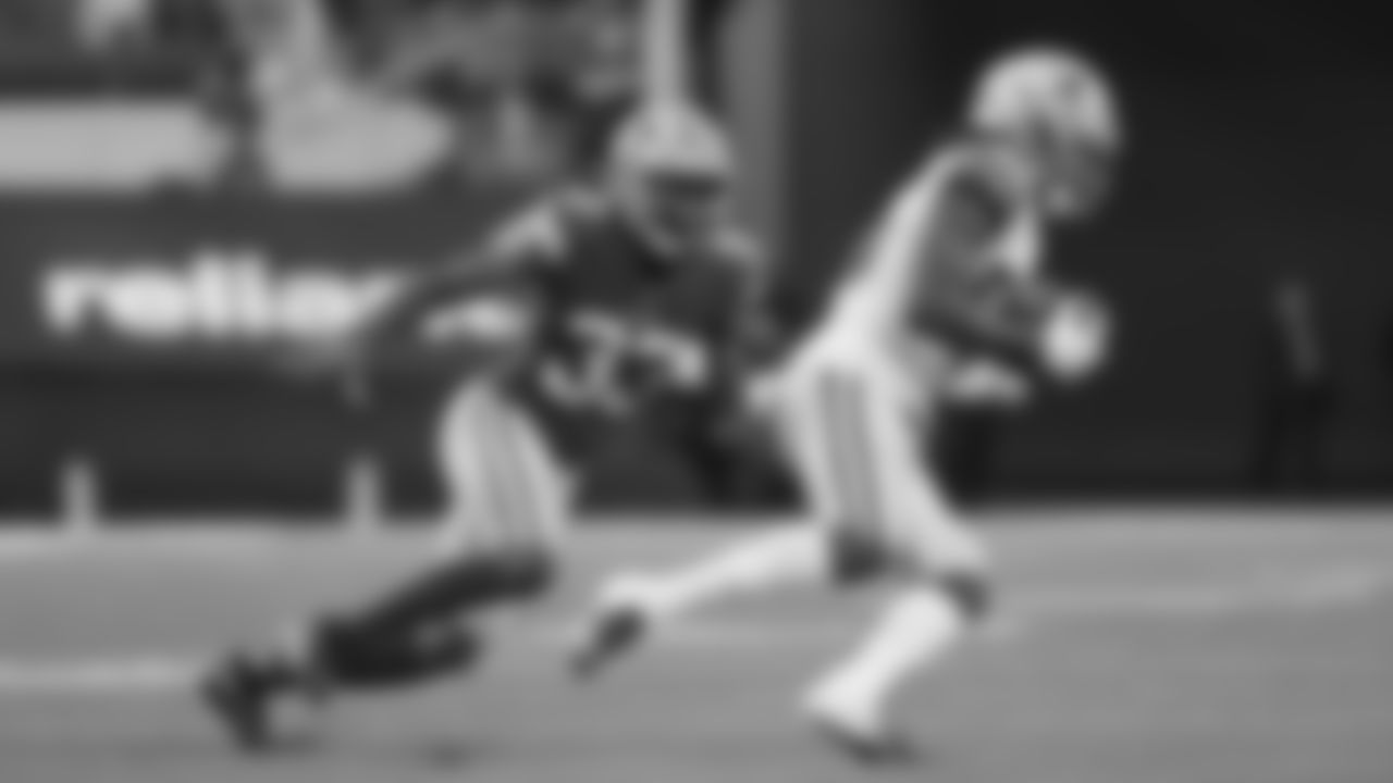 DB Tarvarius Moore