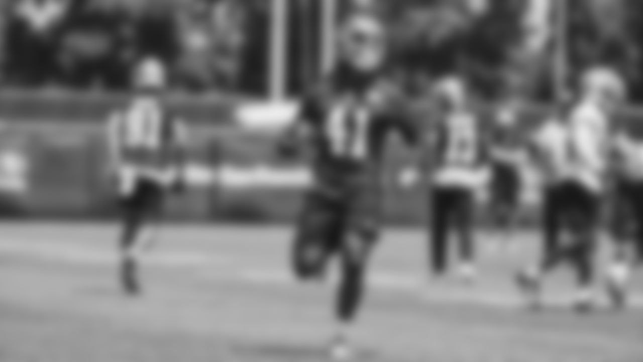 RB Jordan Mason
