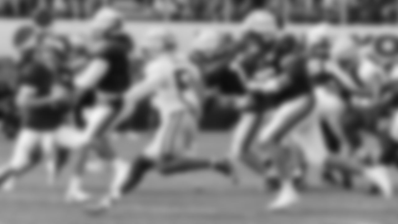 DL Samson Ebukam