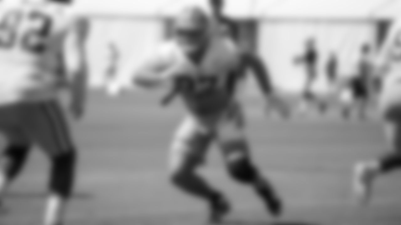 DL Nick Bosa