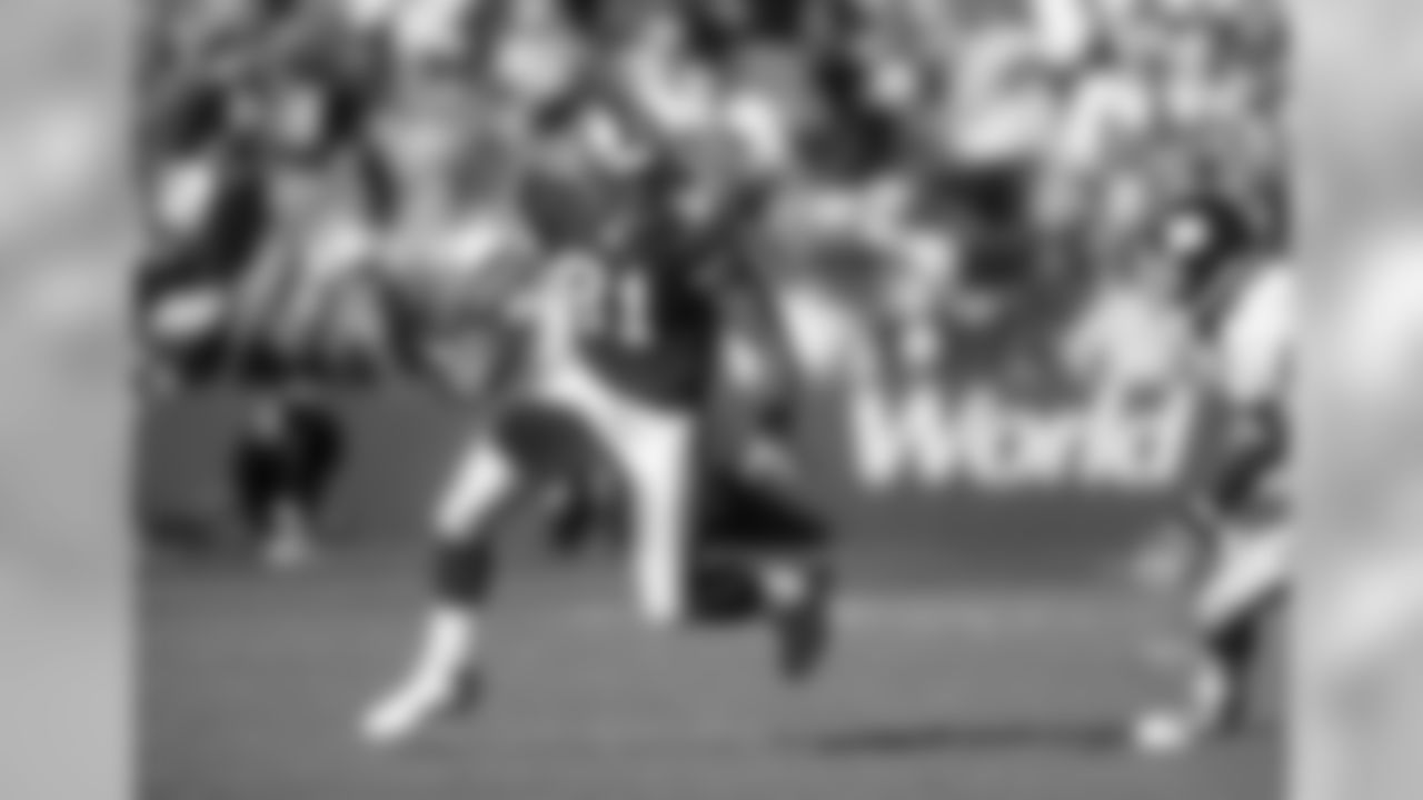 2003 -- Terrell Owens