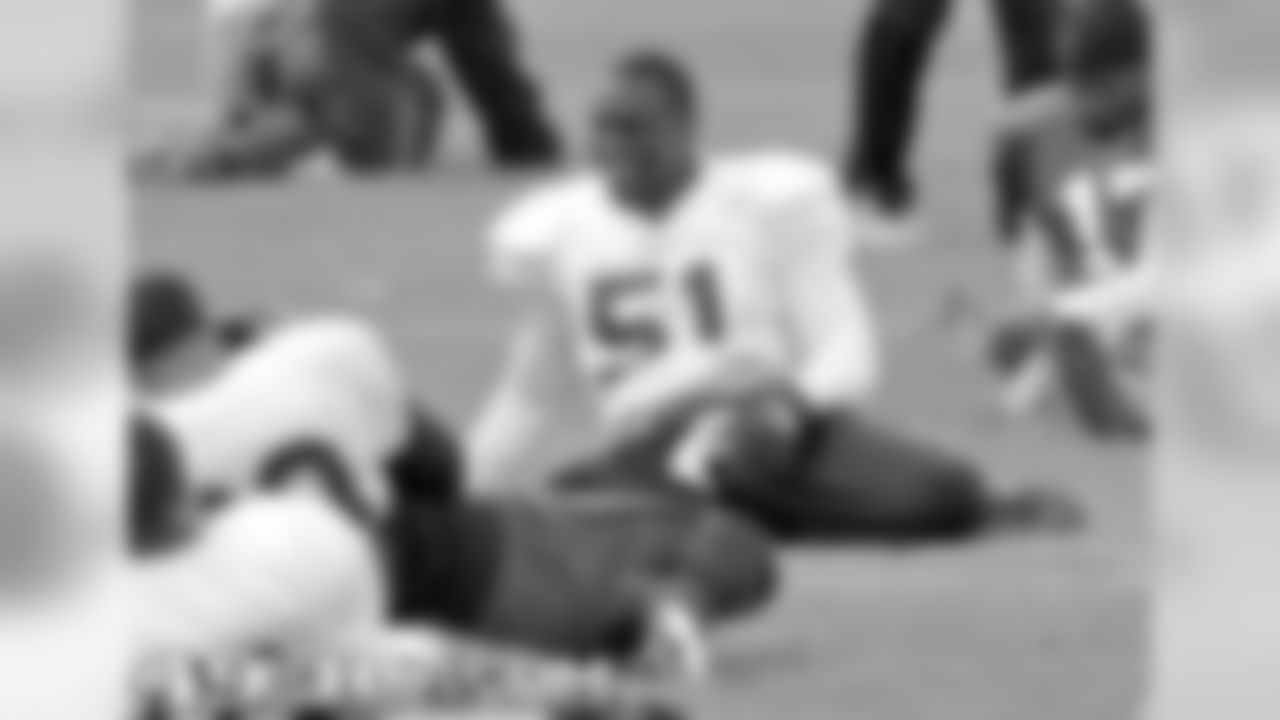 LB Takeo Spikes