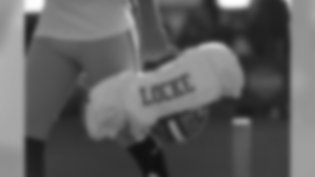 P Jeff Locke