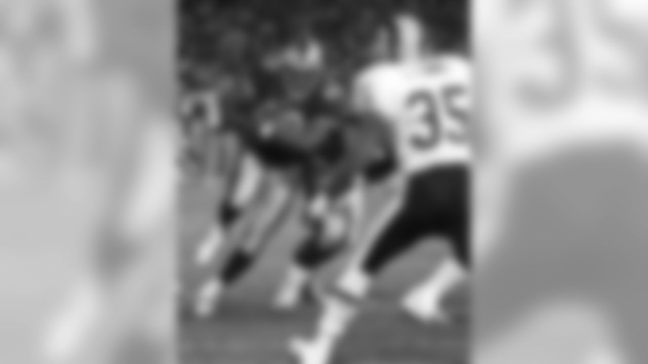 1999 -- 49ers fullback Fred Beasley.