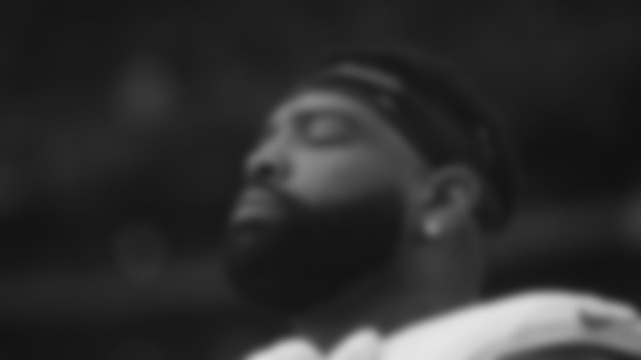 T Trent Williams