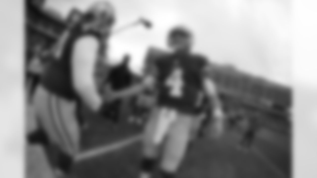 QB Nick Mullens