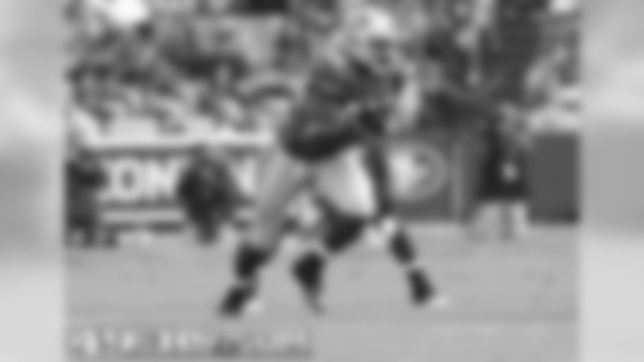 LB Aldon Smith